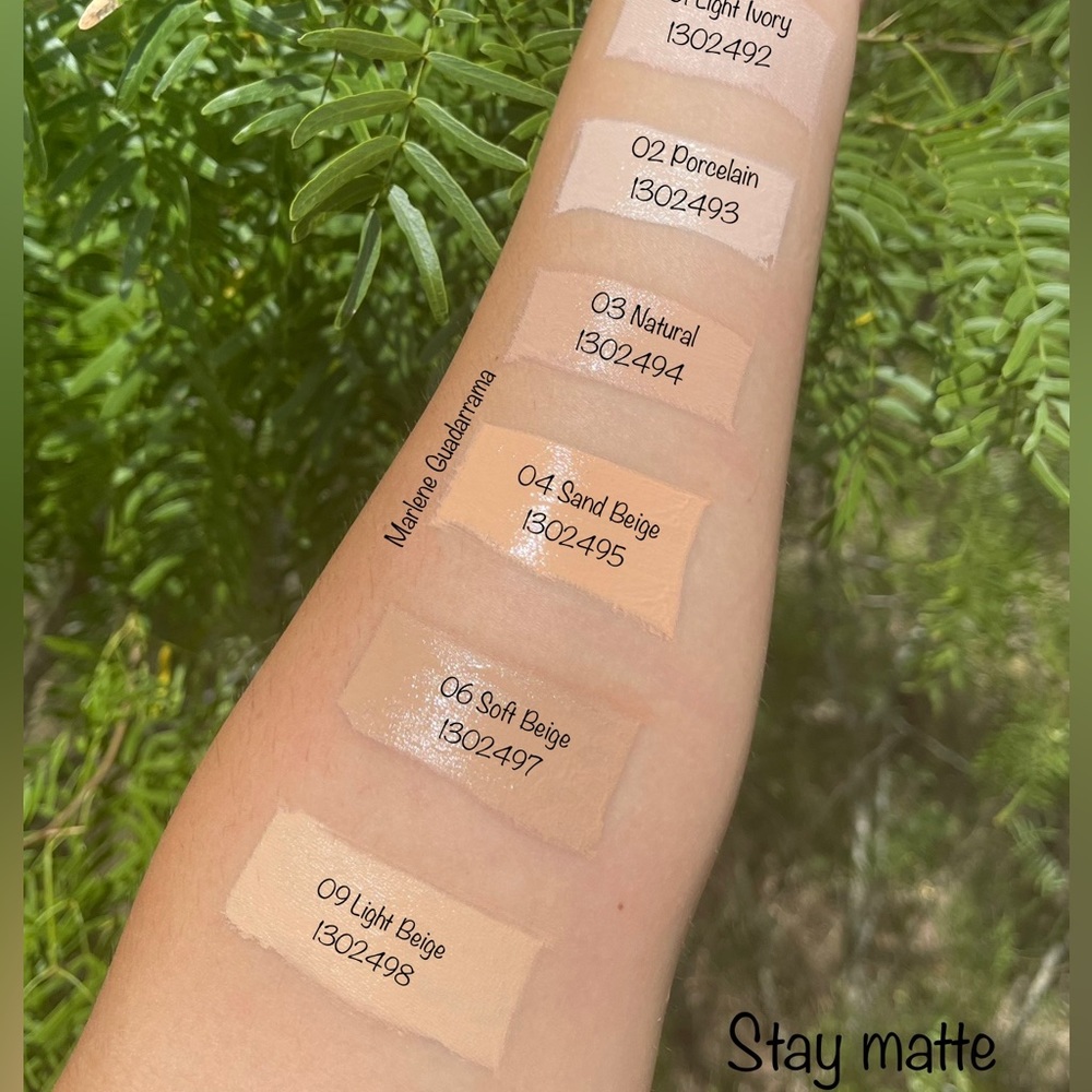 Farmasi stay matte foundation shade #04